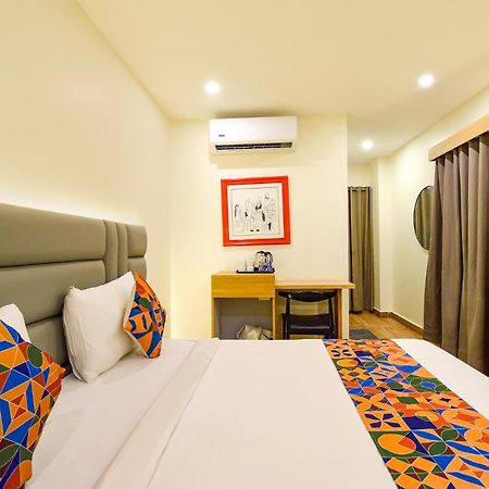 Fabhotel White Ridge - Kondapur Kondapur  エクステリア 写真
