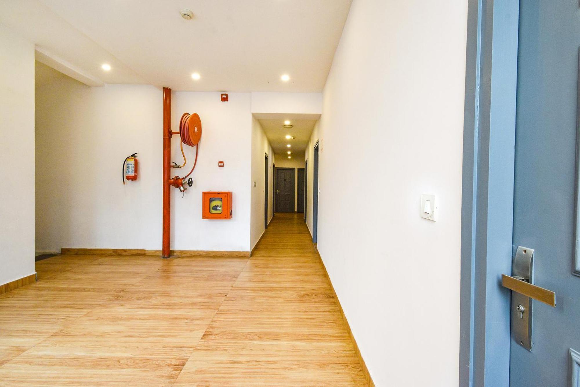 Fabhotel White Ridge - Kondapur Kondapur  エクステリア 写真