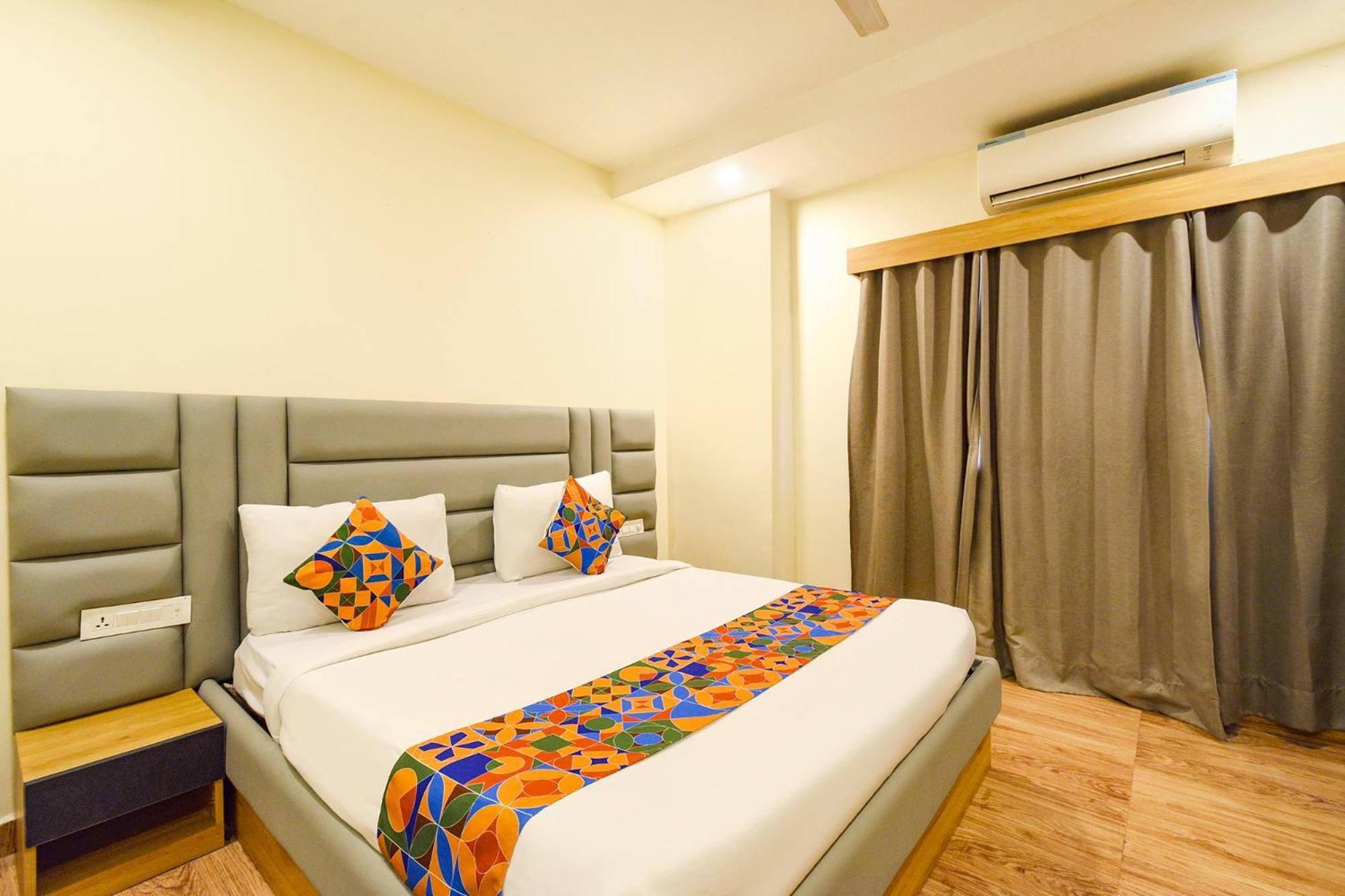 Fabhotel White Ridge - Kondapur Kondapur  エクステリア 写真