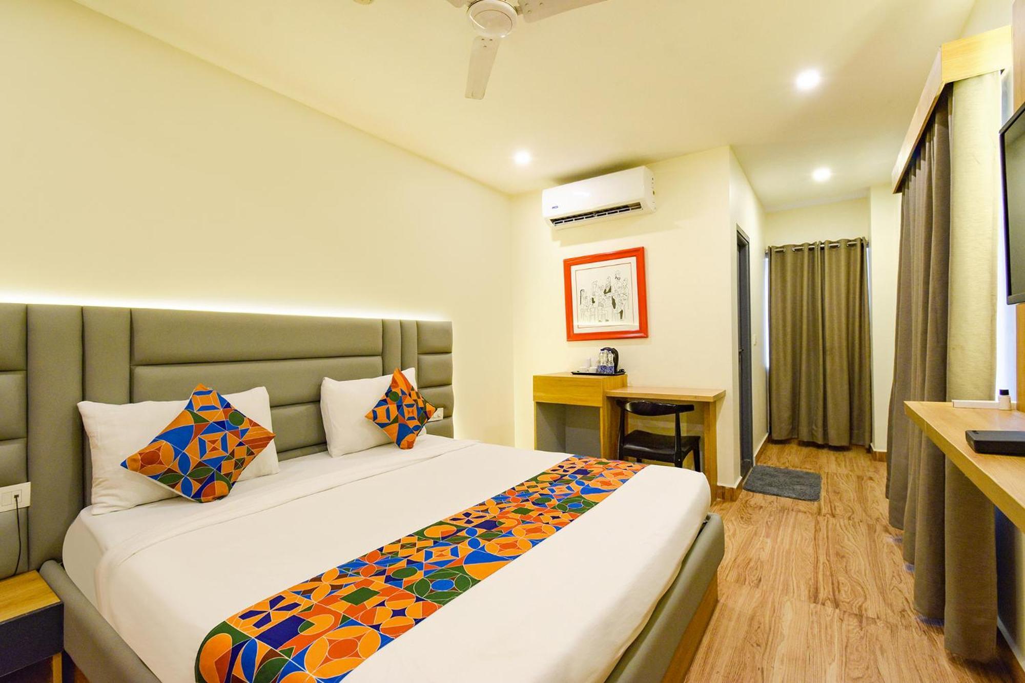 Fabhotel White Ridge - Kondapur Kondapur  エクステリア 写真